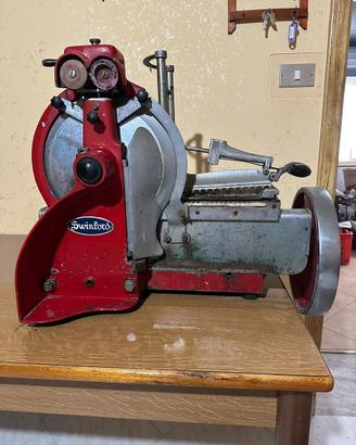 Affettatrice manuale Swinford