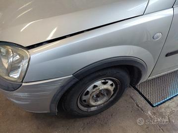 Parafango sinistro OPEL CORSA C del 2003