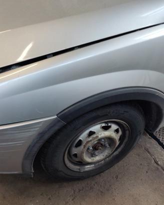 Parafango sinistro OPEL CORSA C del 2003