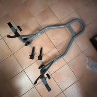 Cavalletto sollevatore per moto