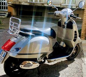 Vespa GTS 250