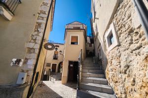 Casa indipendente 3 livelli Pretoro