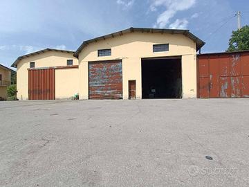 Immobile di 205 m² con 1 locale a Baiso