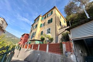 3 LOCALI A GENOVA