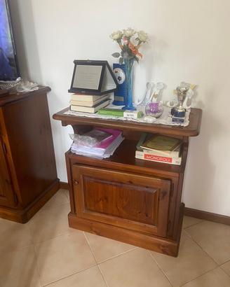 Salotto in legno noce