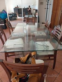 tavolo in vetro con 6 sedie
