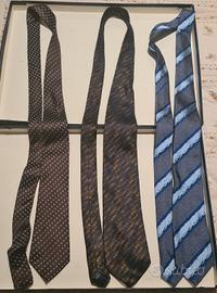 3 cravatte di cui 2 Missoni ed 1 Coveri
