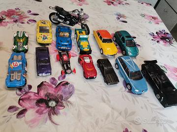 moto + 13 macchinine modellini giocati misti buoni