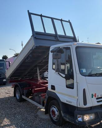 Iveco Eurocargo 90 E 17 ribaltabile trilaterale