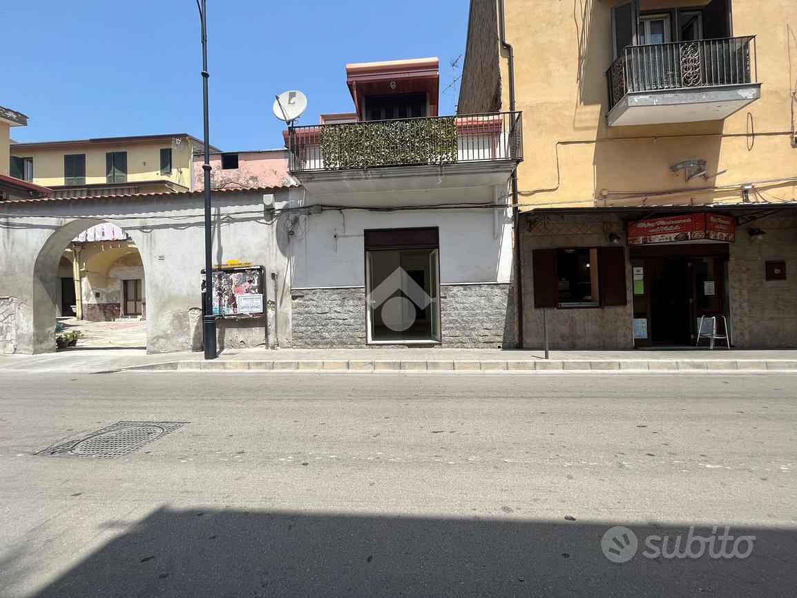 Subito TECNOCASA TECNOIMMOBILIARE 7 SRL NEGOZIO A CASANDRINO