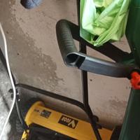 Tosaerba manuale