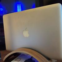 Macbook Pro 13 Mid 2010 - 8GB RAM 256 SSD