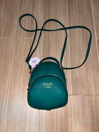 Elegante e giovanile borsetta