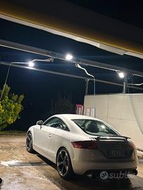 Audi tt 8j