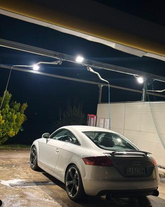 Audi tt 8j