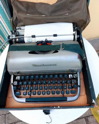 Macchina da scrivere Remington Rand