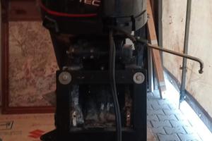 Motore fuori bordo Evinrude E-TEC 90