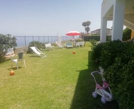 Appartamento in villa sul mare