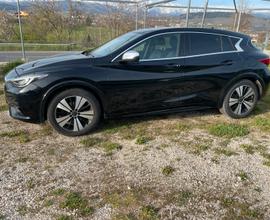 Infiniti Q30