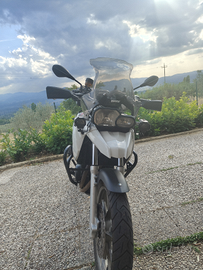 Bmw F650 GS colorazione anniversario 30 anni BMW