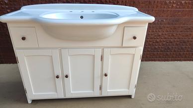 mobile bagno in legno