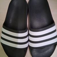 Pantofole adidas nere e bianche bambino