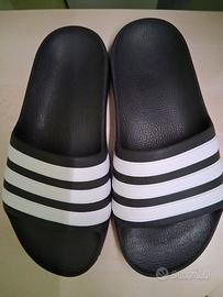 Pantofole adidas nere e bianche bambino