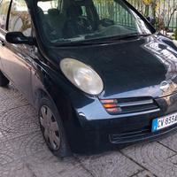 auto Nissan Micra 