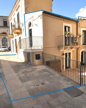 Rif. 9507 - Ristorazione/Commerciale " IBLA "