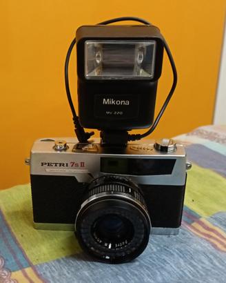 macchina fotografica PETRI 7s ll
