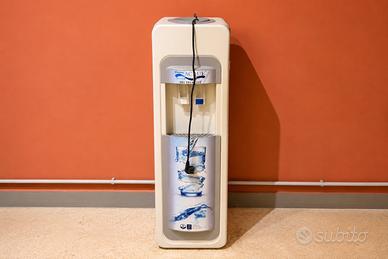 Distributore Acqua a Boccioni - Fredda e Naturale