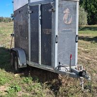 Trailer per trasporto cavalli