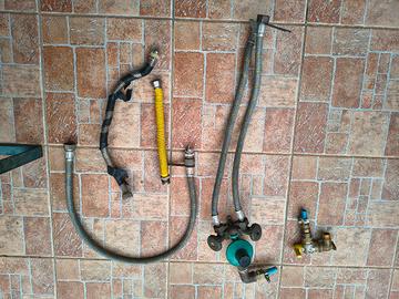 Tubo gas flessibile e raccordi