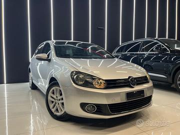Volkswagen Golf 1.6 TDI 5p. Highline OK NEOPATENTA