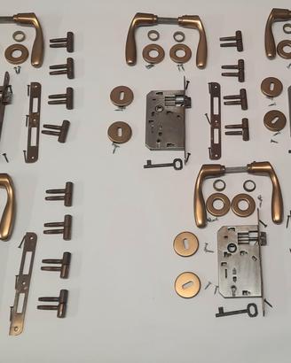 Kit Ferramenta per porta  interna con accessori  