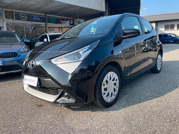 Toyota Aygo 1.0 VVT-i 72 CV 5 porte x-business MMT