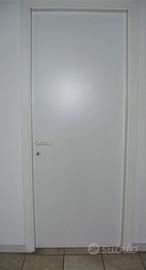 Porte in legno artigianali bianche