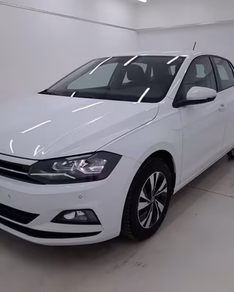 Volkswagen Polo Comfortline BR821902 1.0 Metano 90
