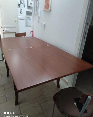 Tavolo estendibile in legno