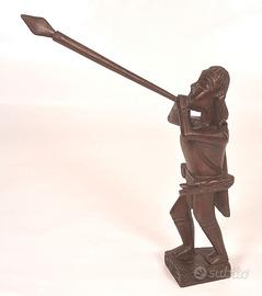 Statuina in legno intagliato dell’Amazzonia