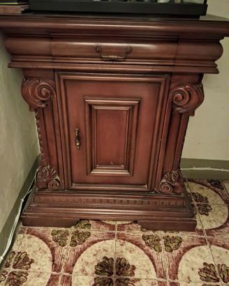 Mobile antiquariato