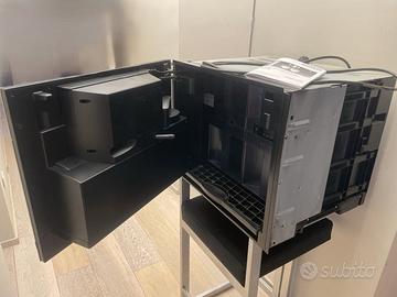 macchina caffè da incasso MIELE con cappuccinatore