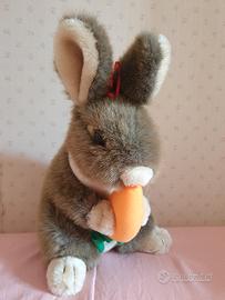Tenerissimo peluche coniglio e carota