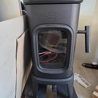 stufa a legna Dovre in ghisa SAGA 101 7 kW