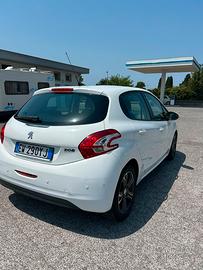 Peugeot 208 gpl