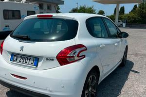 Peugeot 208 gpl