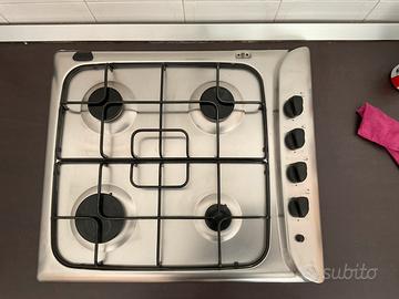 Lavatrice, piano cottura e lavello