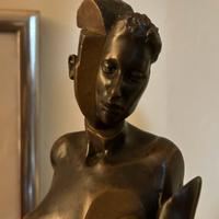 Scultura Donna Paul  Lucchesi  Bronzo