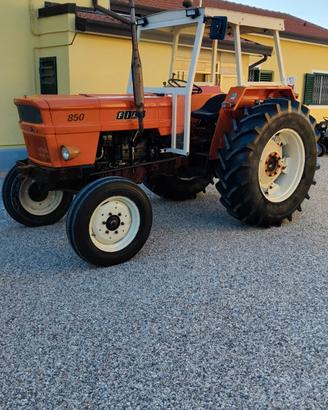 Trattore fiat 850