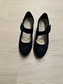 Decollte  in camoscio nero